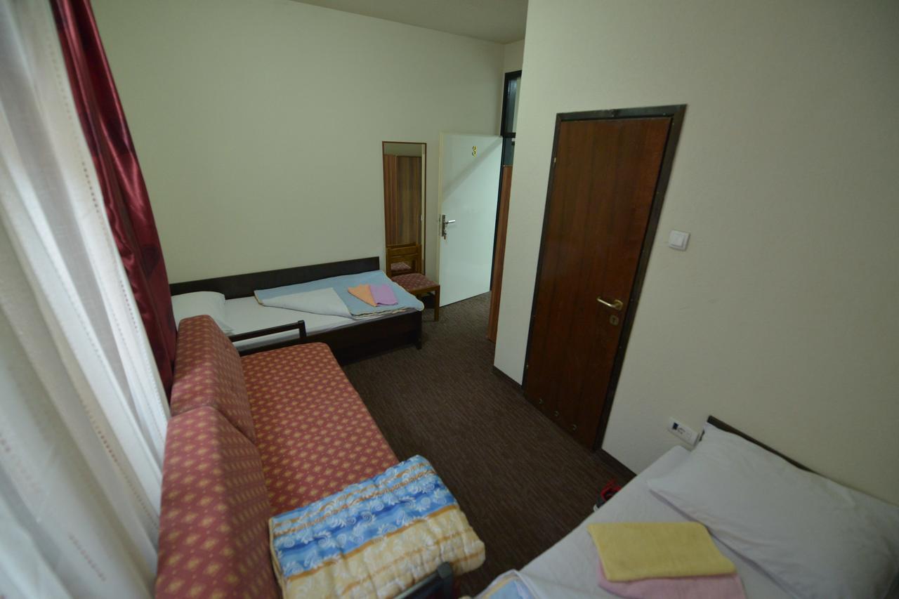 Guesthouse Duga Belgrad Exterior foto
