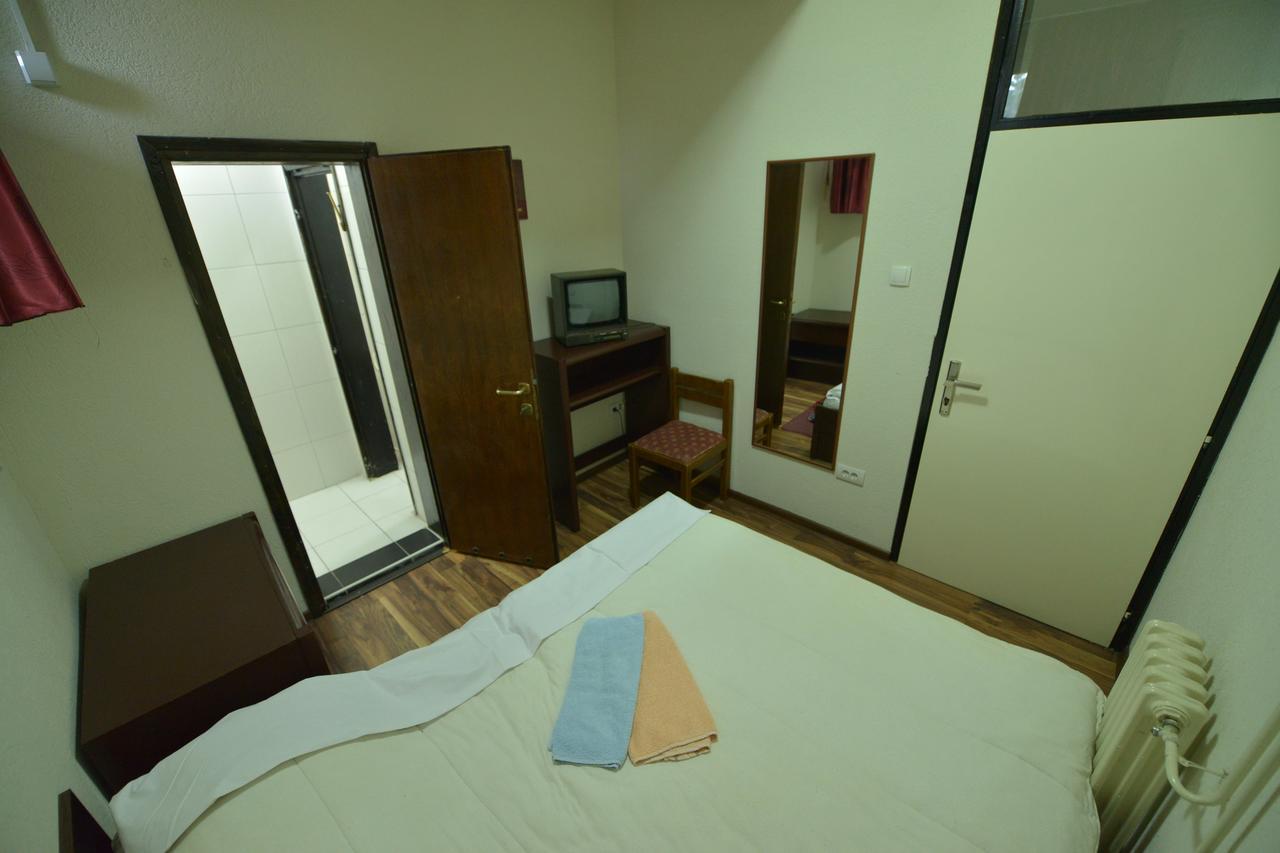 Guesthouse Duga Belgrad Exterior foto