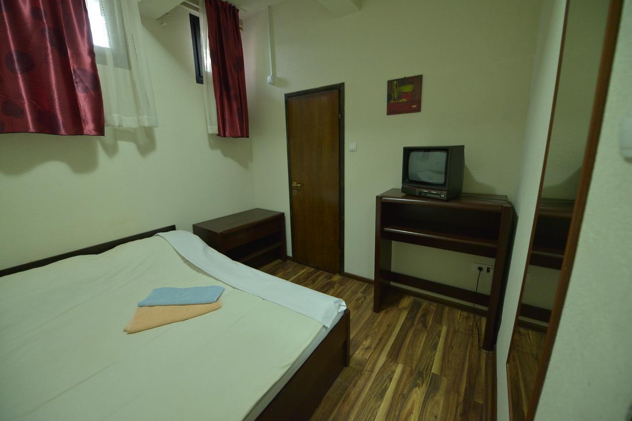 Guesthouse Duga Belgrad Exterior foto