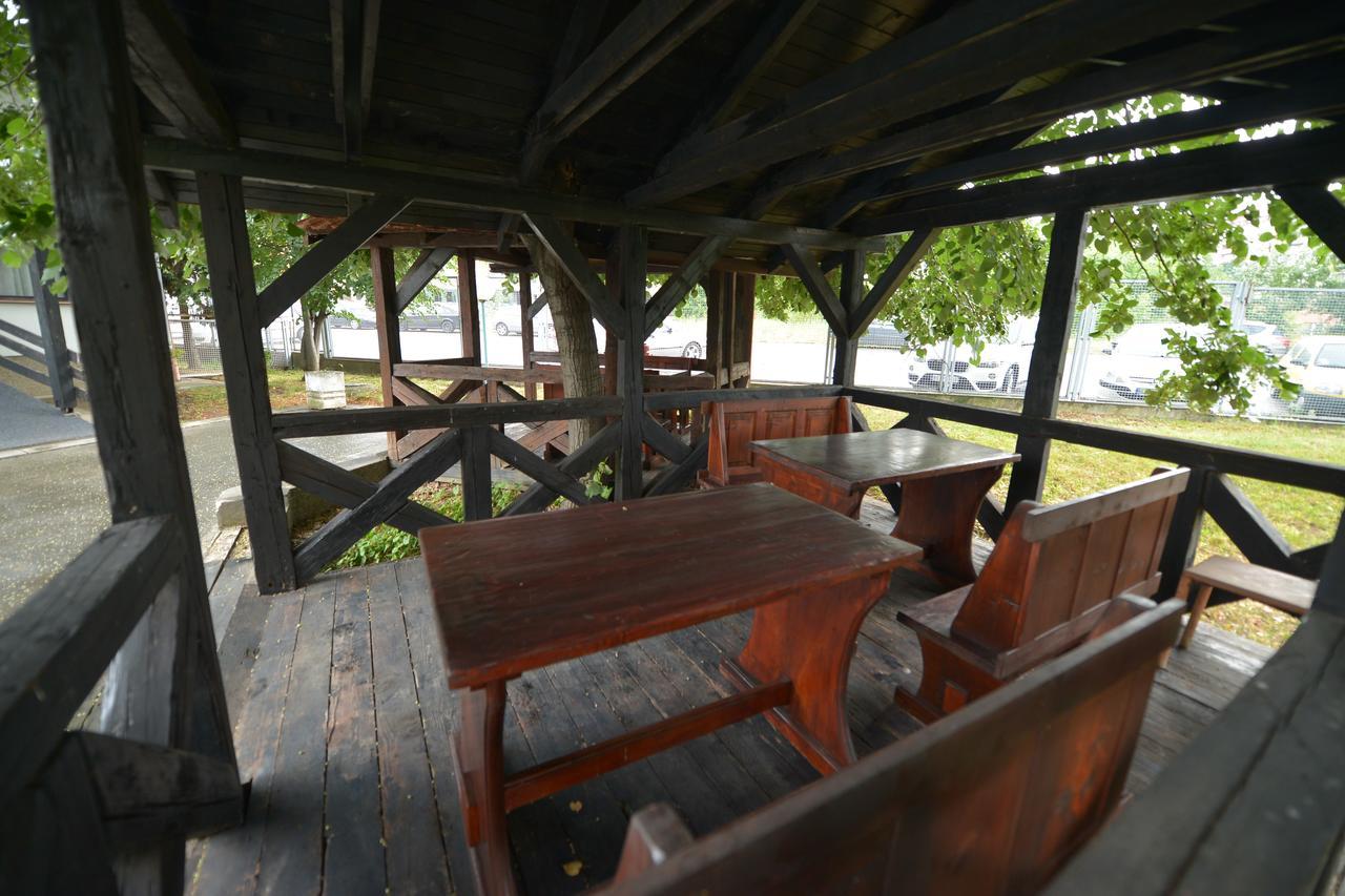 Guesthouse Duga Belgrad Exterior foto